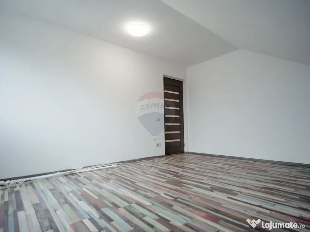 Apartament cu 3 camere de vânzare în zona Burdujeni 