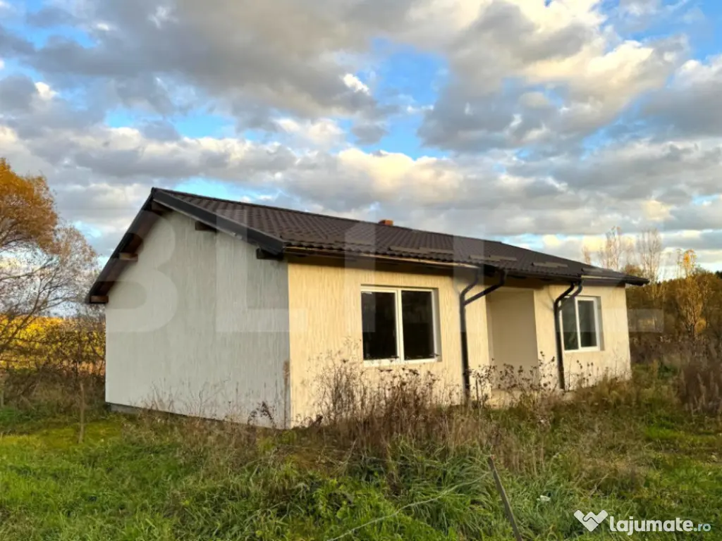 Casa de vanzare, 90 mp, zona Sigmir