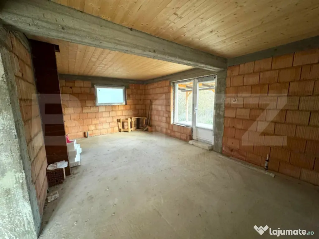 Casa de vanzare, 90 mp, zona Sigmir