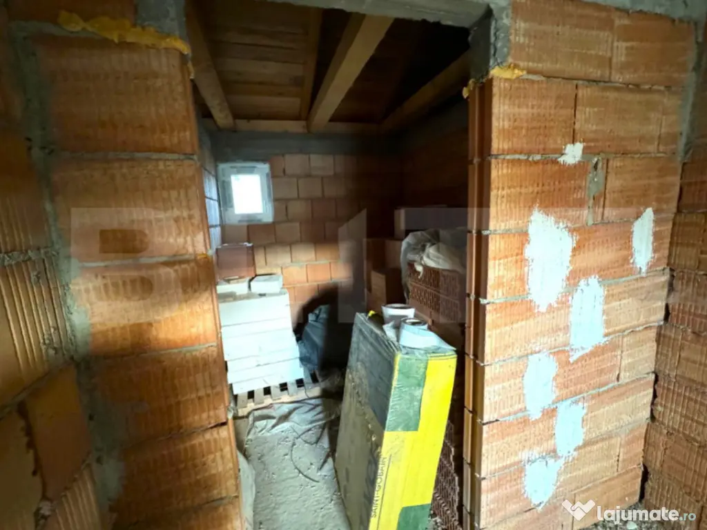 Casa de vanzare, 90 mp, zona Sigmir