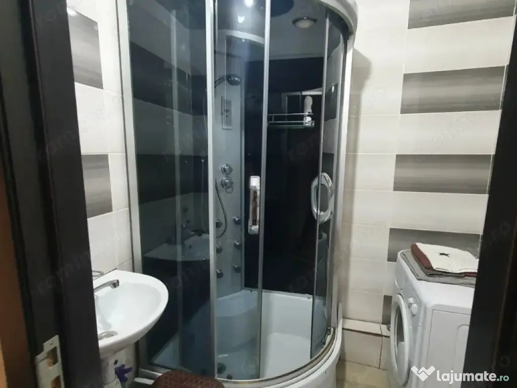 Garsonirea zona Politehnica