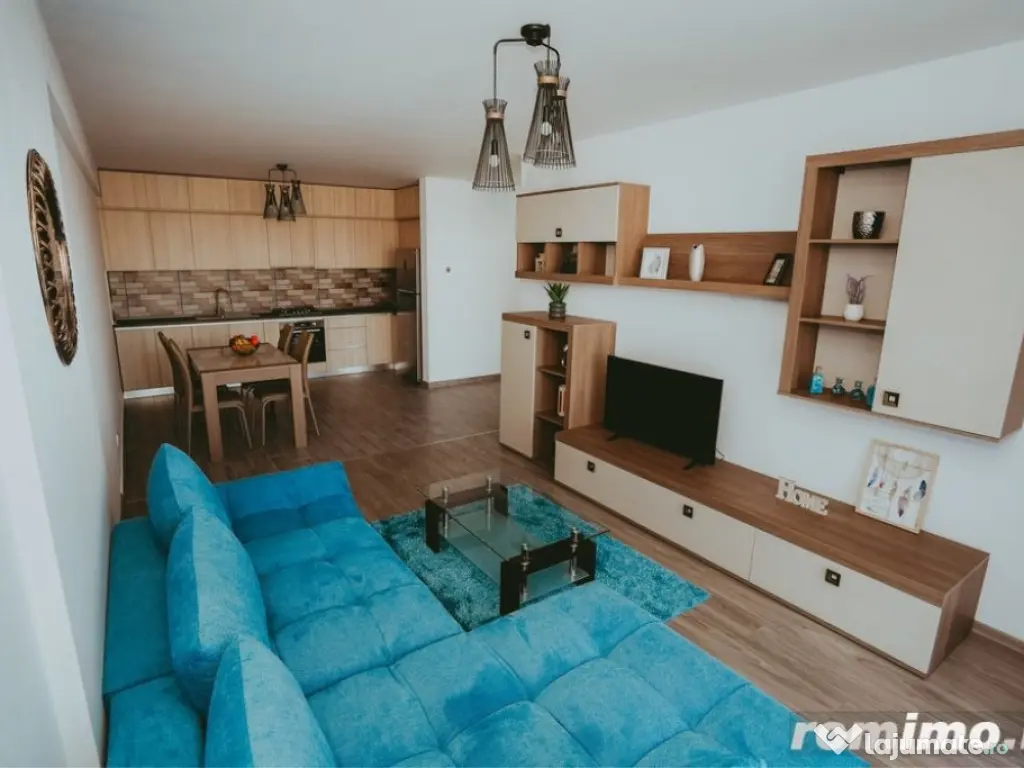 2 Camere la metrou Universitate 