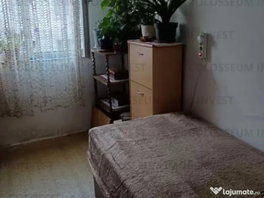 Apartament 3 camere, decomandat - zona Astra