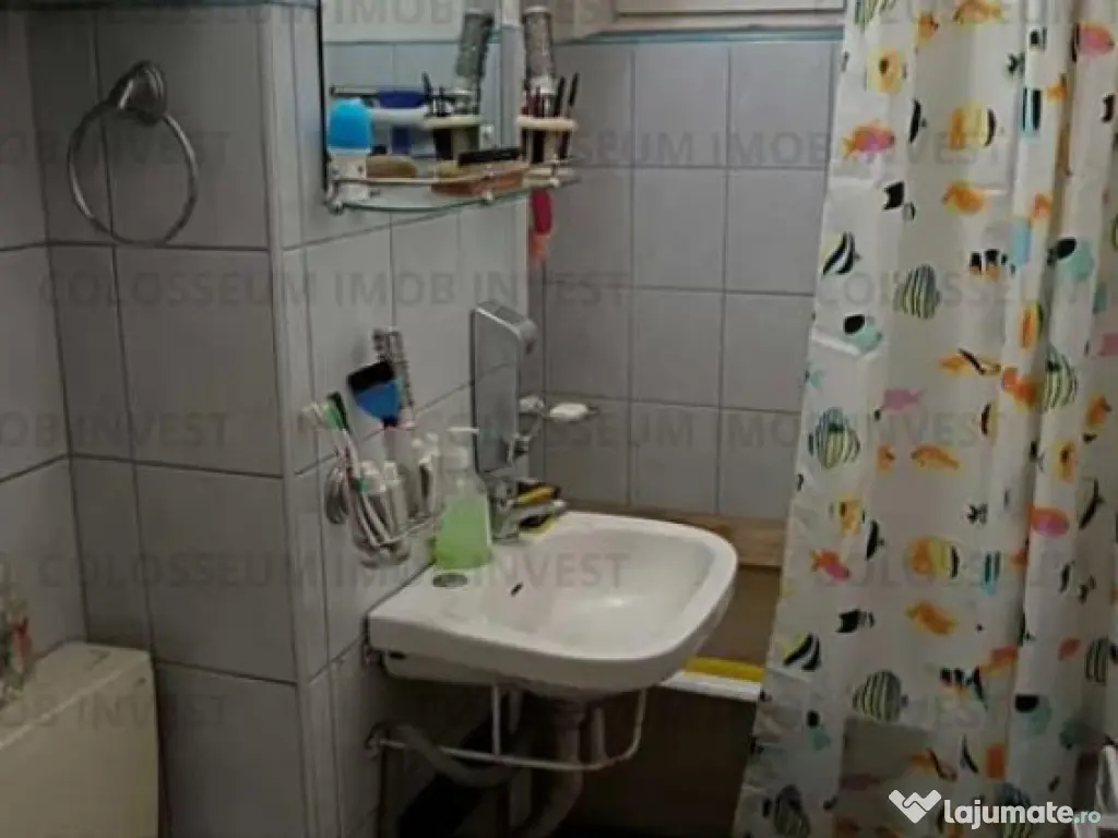 Apartament 3 camere, decomandat - zona Astra