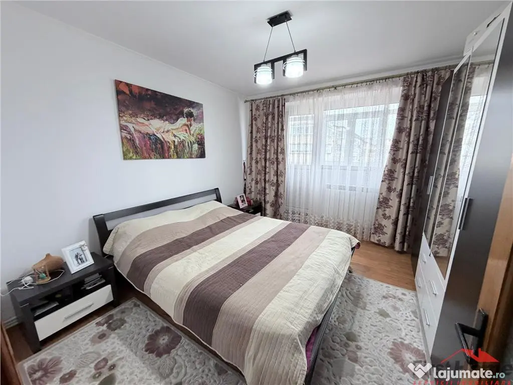 Apartament 3 camere, etaj 7/8, zona ultracentrala, 72mp, mob