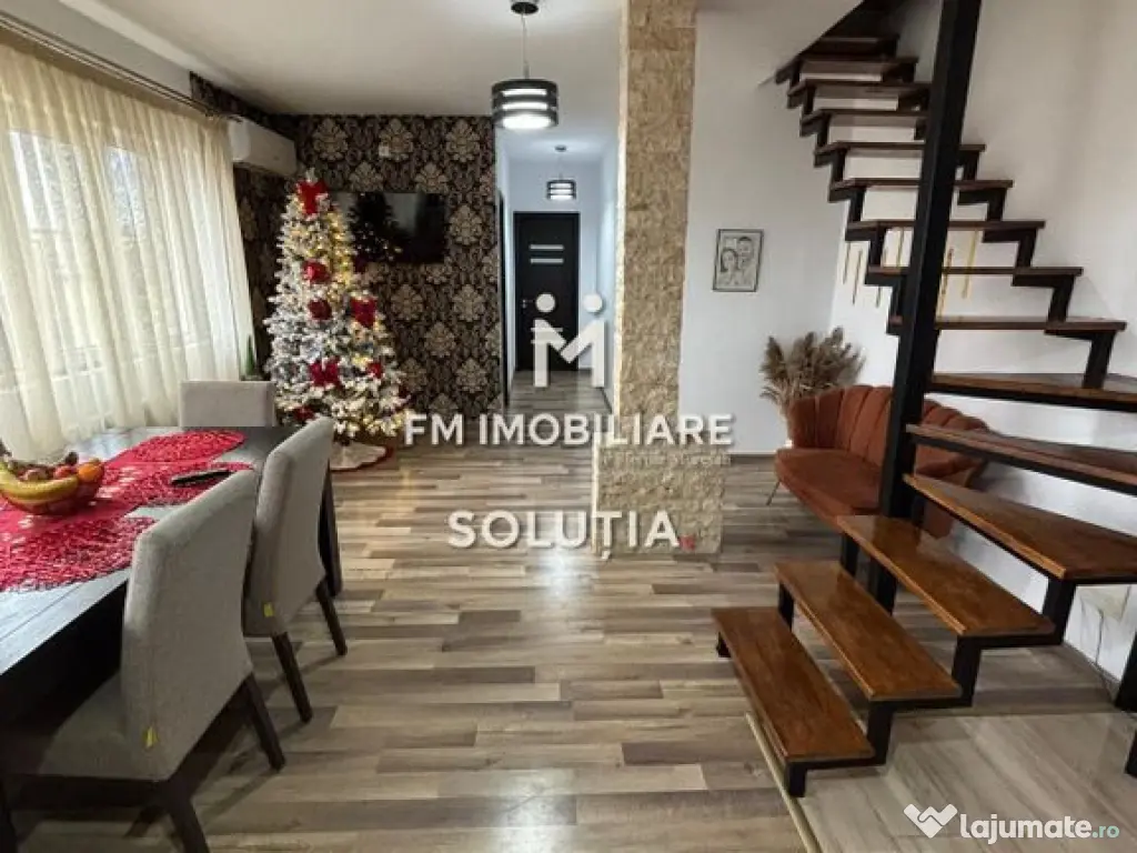 Apartament Ultracentral de vanzare pe Două Niveluri 