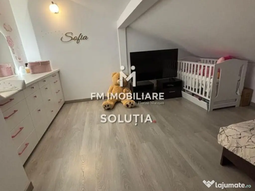 Apartament Ultracentral de vanzare pe Două Niveluri 