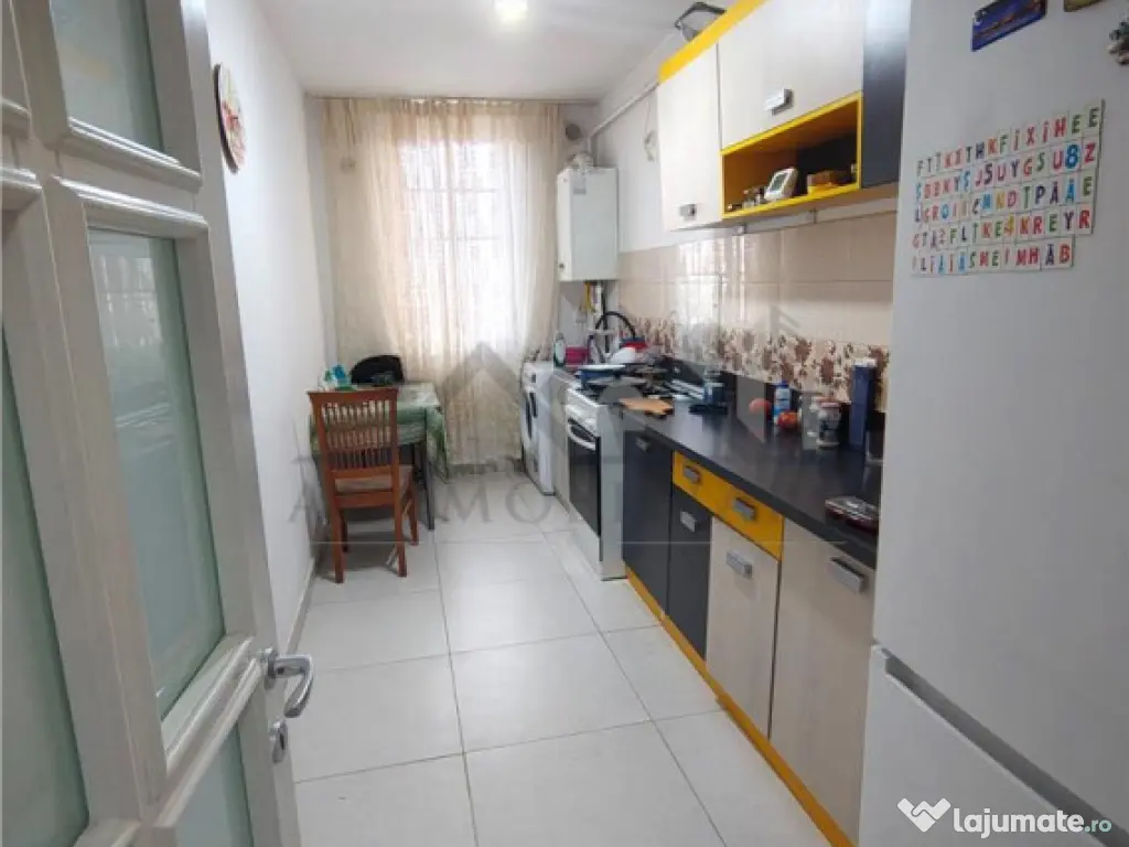 Apartament 3 camere zona CUG 