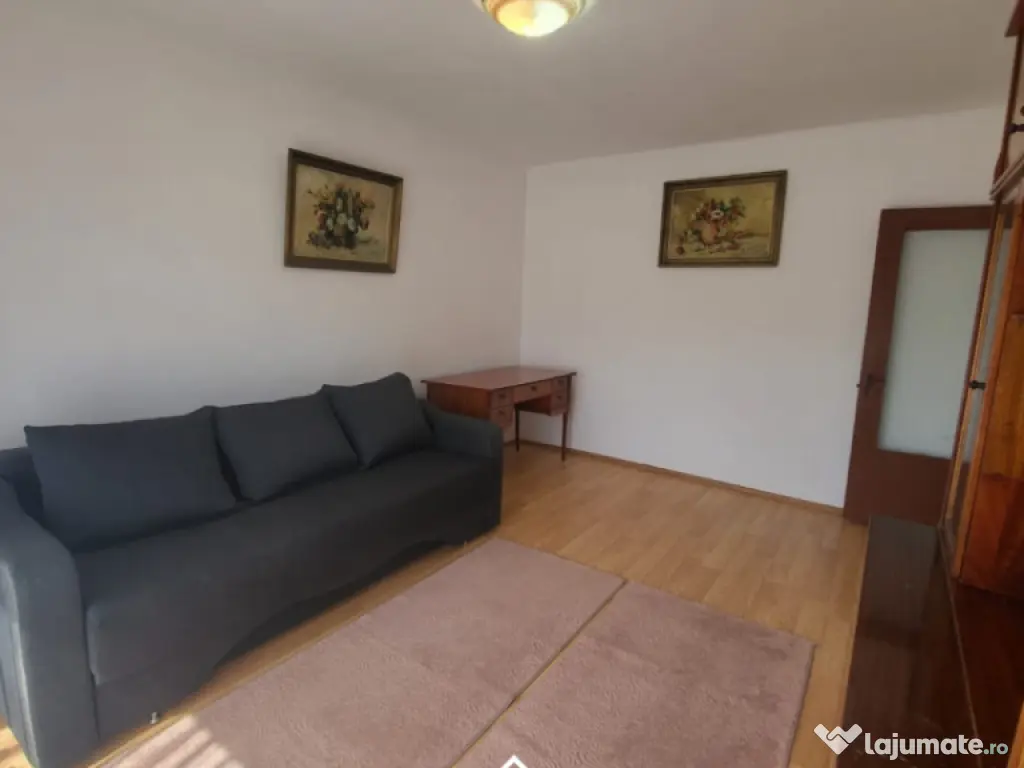 Apartament cu 2 camere decomandat | Str Garii 