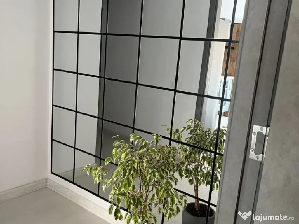 Apartament 3 camere etaj 1 centru bloc nou 