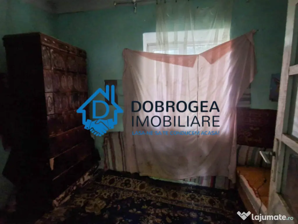 CASA DEMOLABILA ,TEREN 733 MP, DESCHIDERE STRADALA 11,5 ML