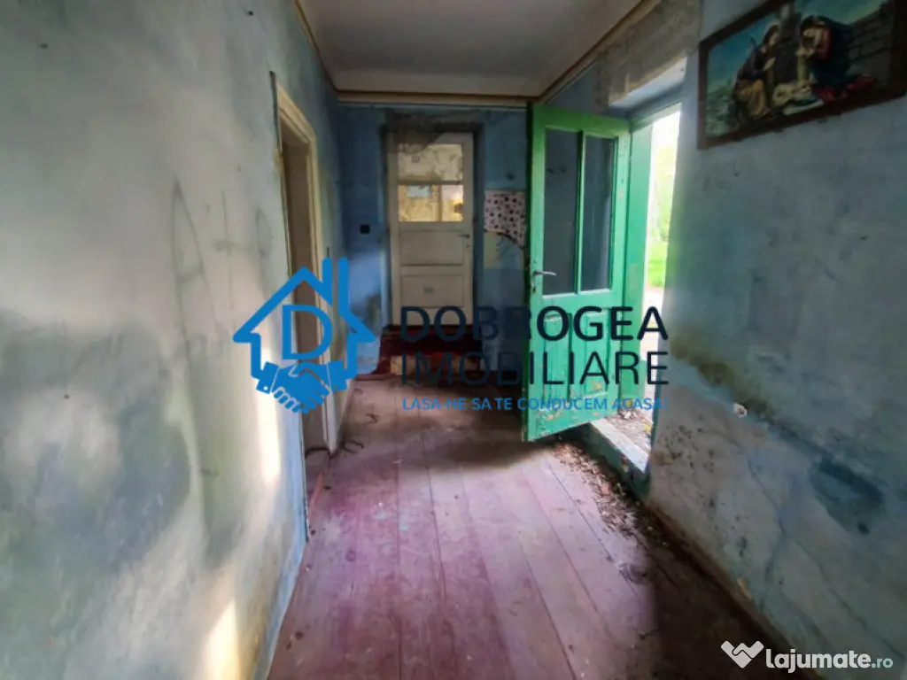 CASA DEMOLABILA ,TEREN 733 MP, DESCHIDERE STRADALA 11,5 ML