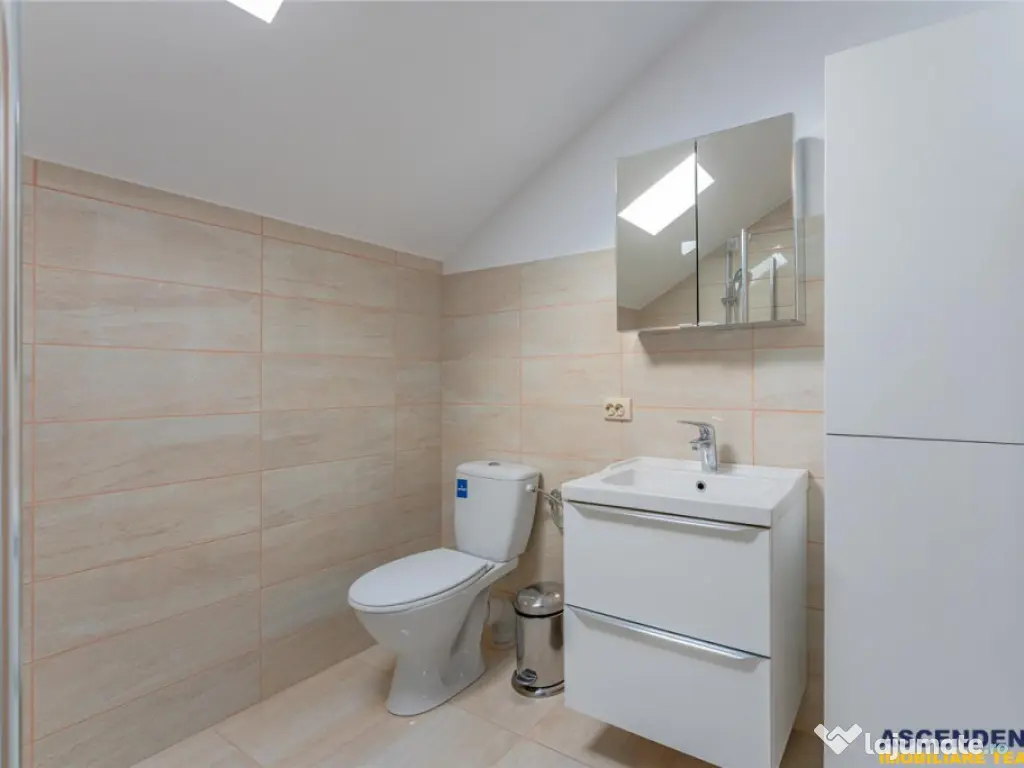 OFERTA TRANZACTIONATA!! Vila noua, terasa, curte, garaj, cad