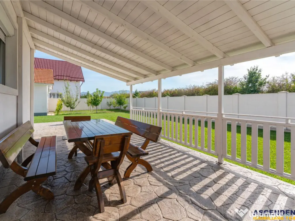 OFERTA TRANZACTIONATA!! Vila noua, terasa, curte, garaj, cad