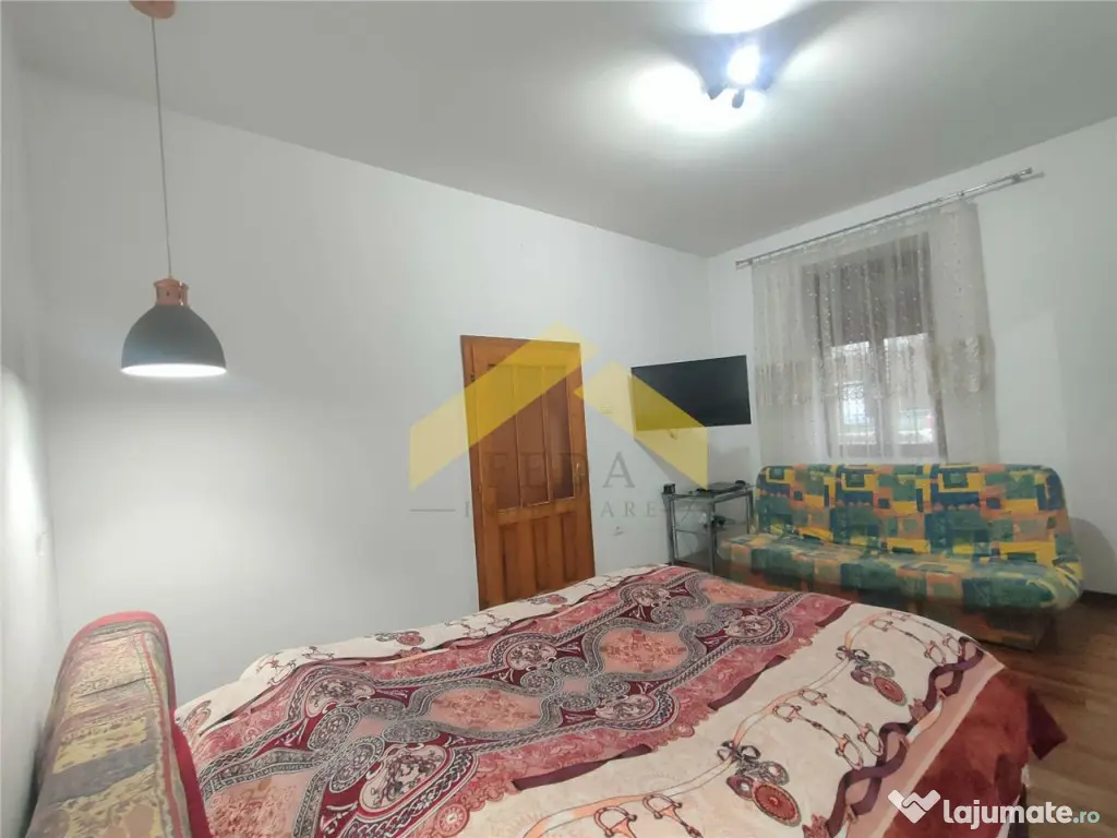 Casa de in zona Parneava