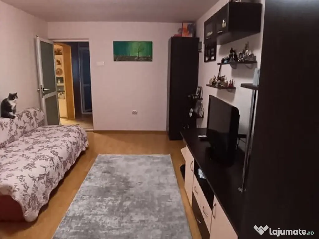 Apartament 2 camere decomandat-zona KM5