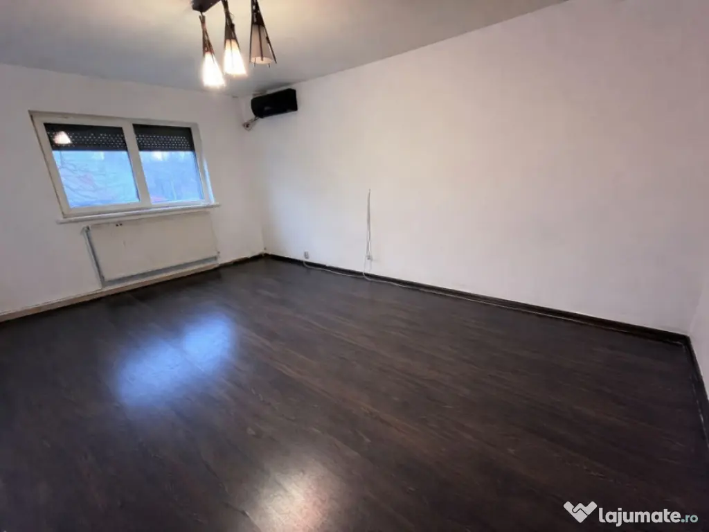 Apartament 3 camere decomandat, 71.84 mp, zona 1 Mai