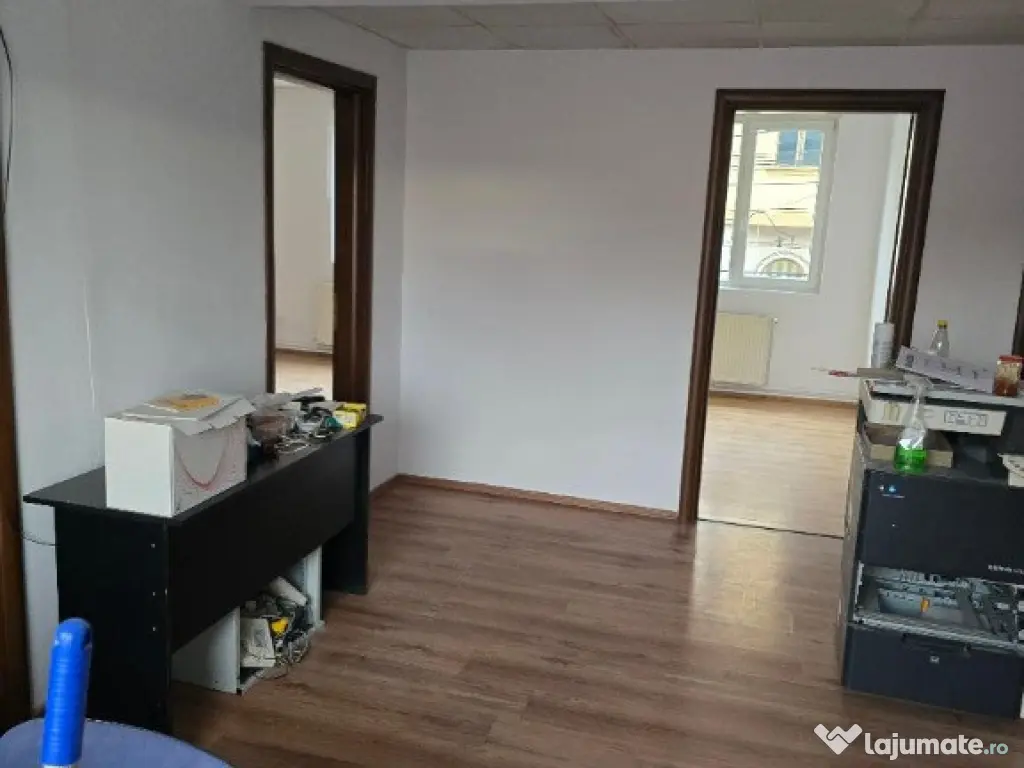 Sp de birou SC 120 mp , 5 bir plus anexe, Ultracentral-Primarie