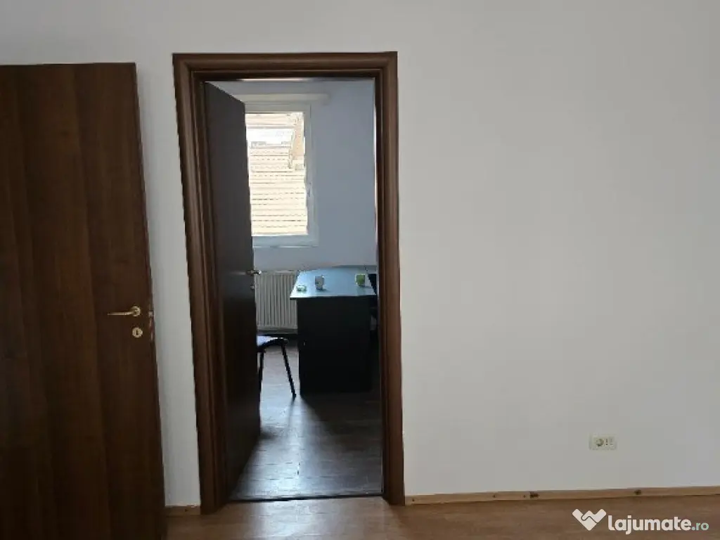 Sp de birou SC 120 mp , 5 bir plus anexe, Ultracentral-Primarie