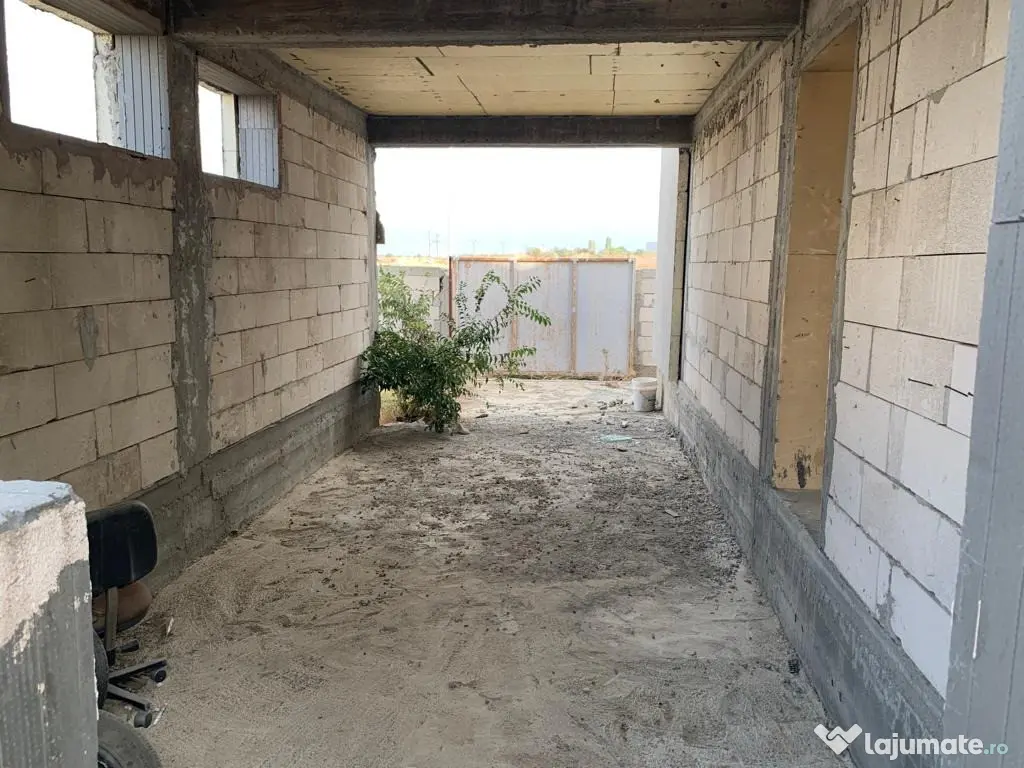 Vila Ovidiu zona Academia Hagi 