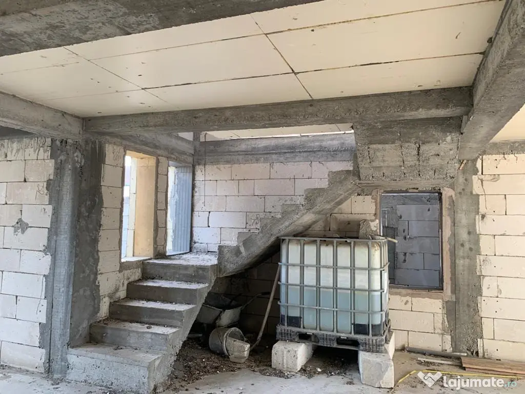 Vila Ovidiu zona Academia Hagi 