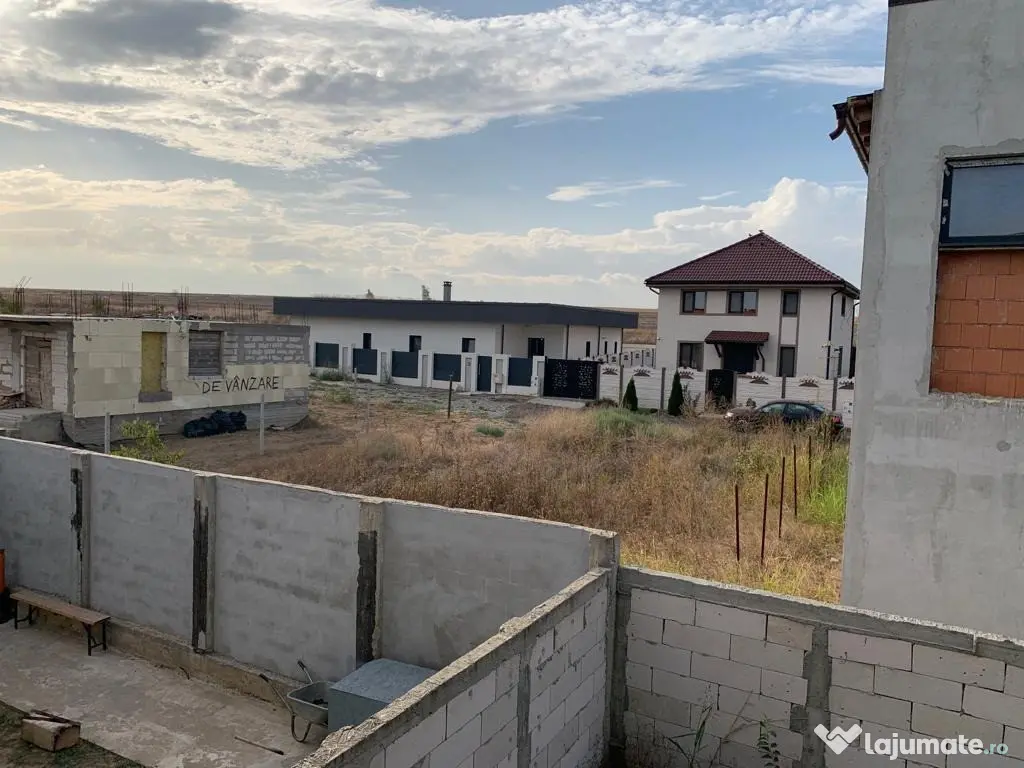 Vila Ovidiu zona Academia Hagi 