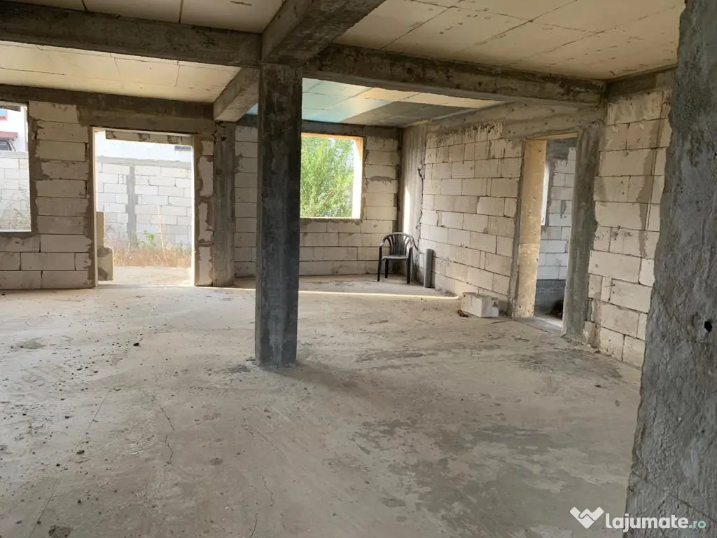 Vila Ovidiu zona Academia Hagi 