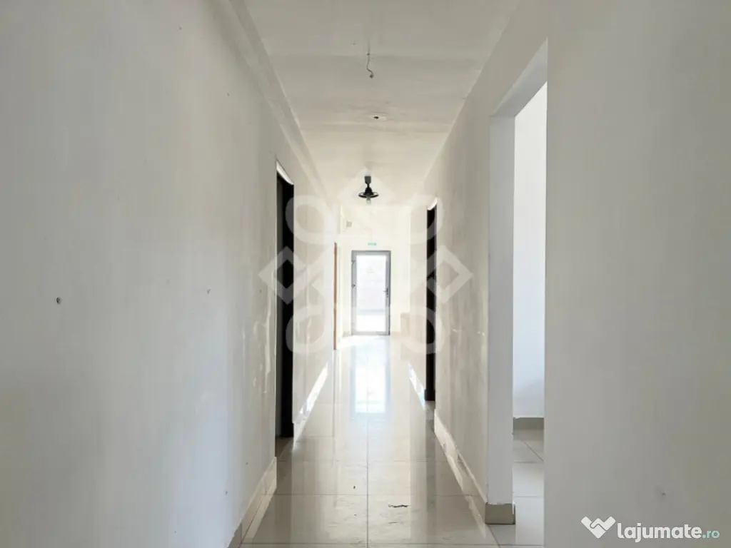 Hala industriala in sat Palota, comuna Santandrei 