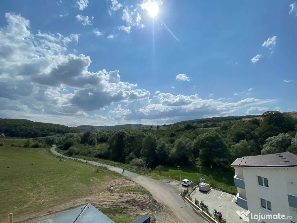 APARTAMENT 3 CAMERE DECOMANDAT