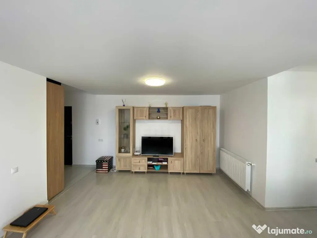 APARTAMENT 3 CAMERE DECOMANDAT