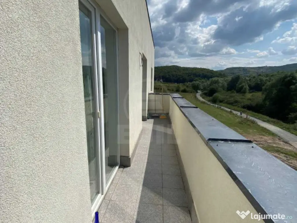 APARTAMENT 3 CAMERE DECOMANDAT