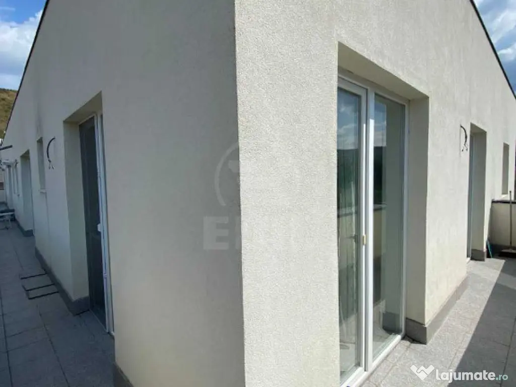 APARTAMENT 3 CAMERE DECOMANDAT