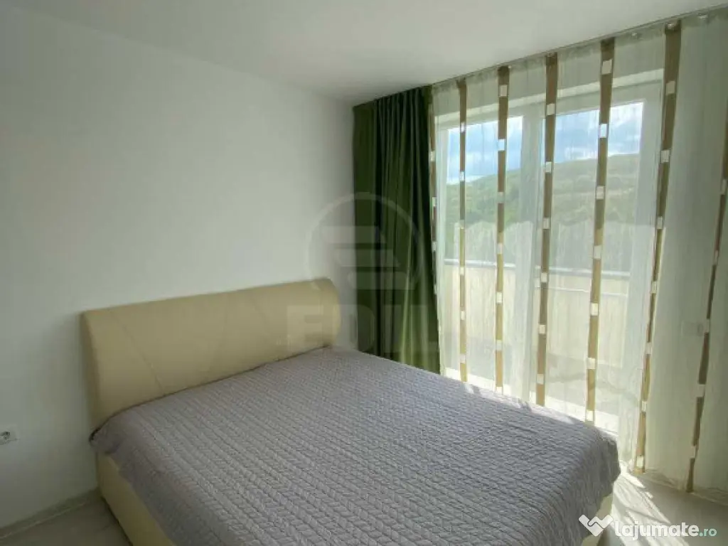 APARTAMENT 3 CAMERE DECOMANDAT