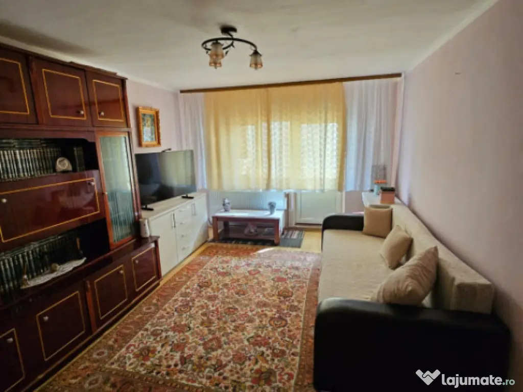 Apartament 2 camere, 52 mp, zona Hotvon