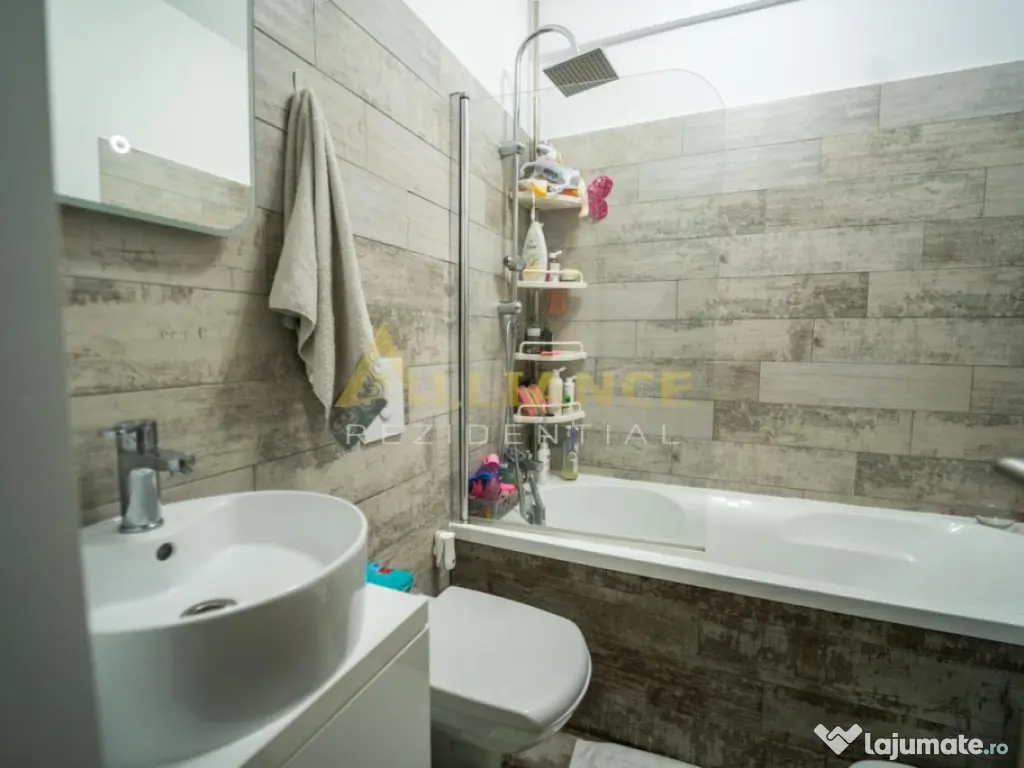 Berceni - 3 Camere - Decomandat - Parcare - 3 min Metrou