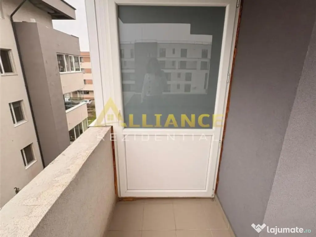 Complex Titan-2 Camere-Decomandat-Mobilat/Utilat Parcare 