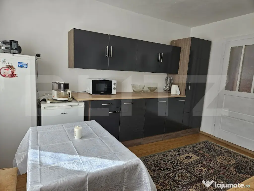 Casa spatioasa cu 4 camere, orasul Campeni