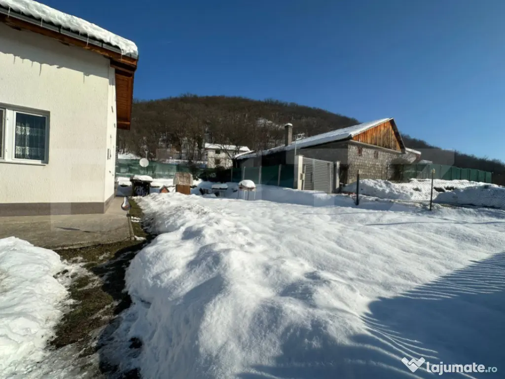 Casă individuala la 10 minute de Deva, in Măgura 