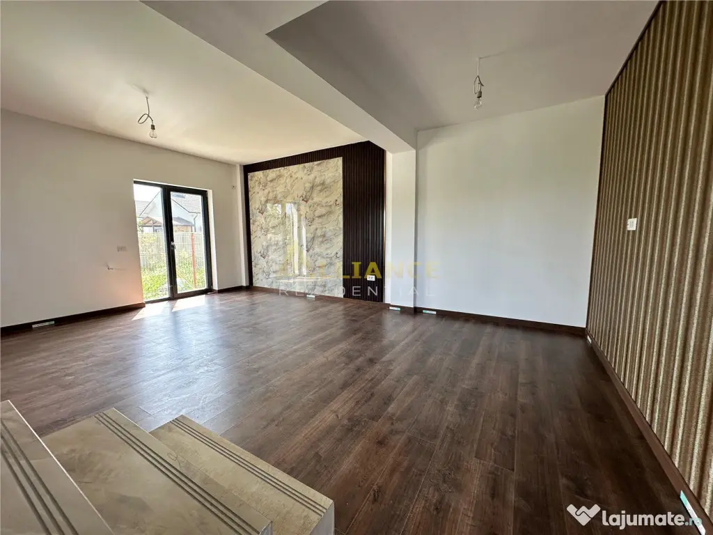 4 camere 3 bai teren 380 m2 Zona linistit 