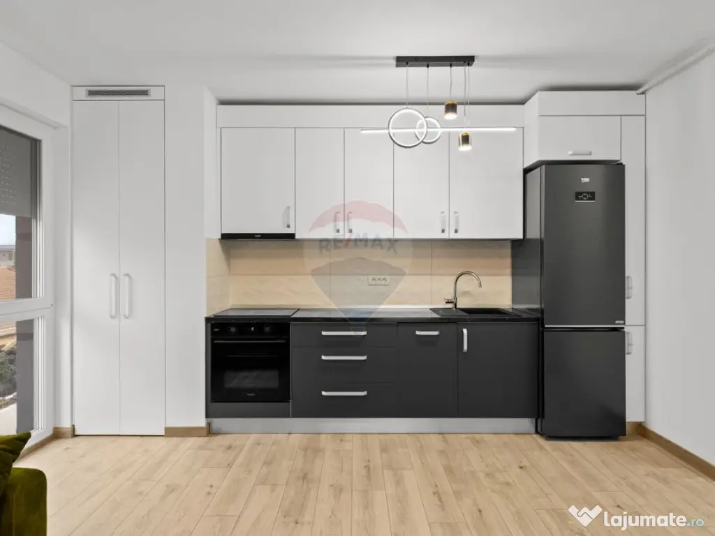 Apartament 2 camere, de închiriat, Adora Central, parcar... 