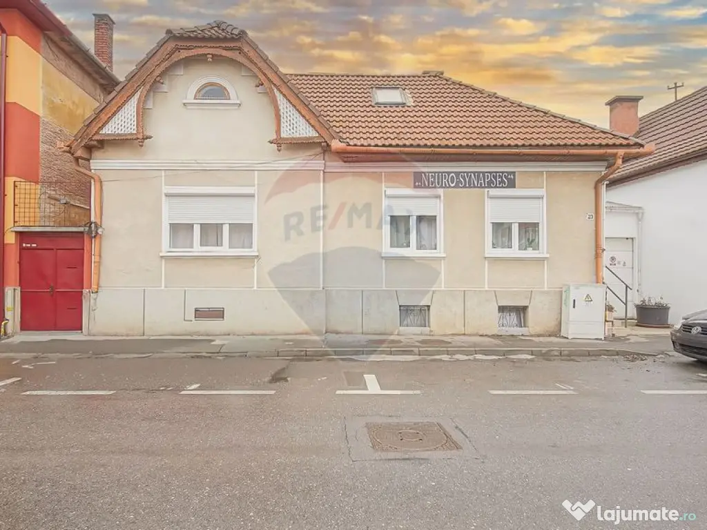 Spaţiu birouri în casă, 100 mp, zona regiunilor, lâng...