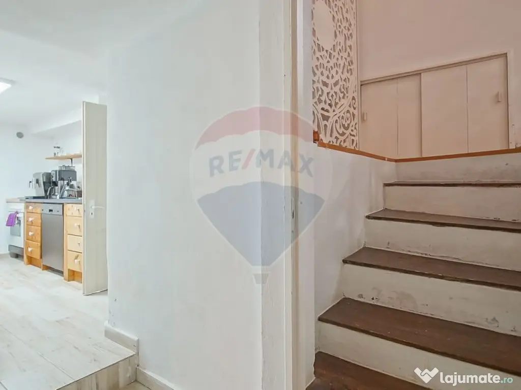 Spaţiu birouri în casă, 100 mp, zona regiunilor, lâng...