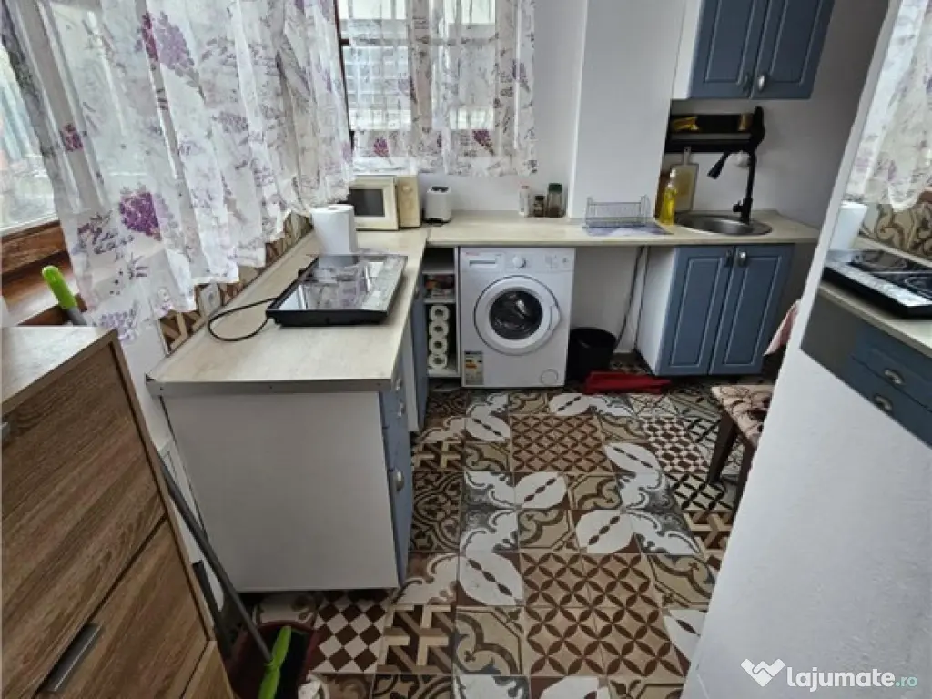 Casa 2 apartamente si curte privata , AFI Mall Brasov 