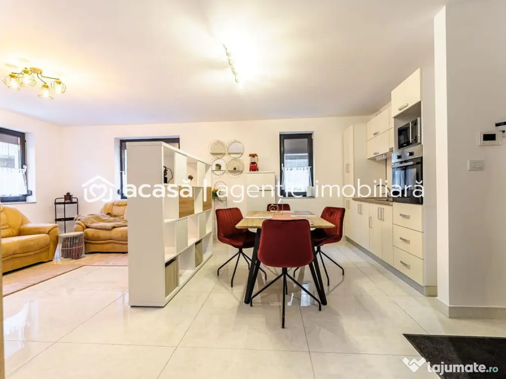 Apartament ultracentral cu loc de parcare, 2 camere cu te... 