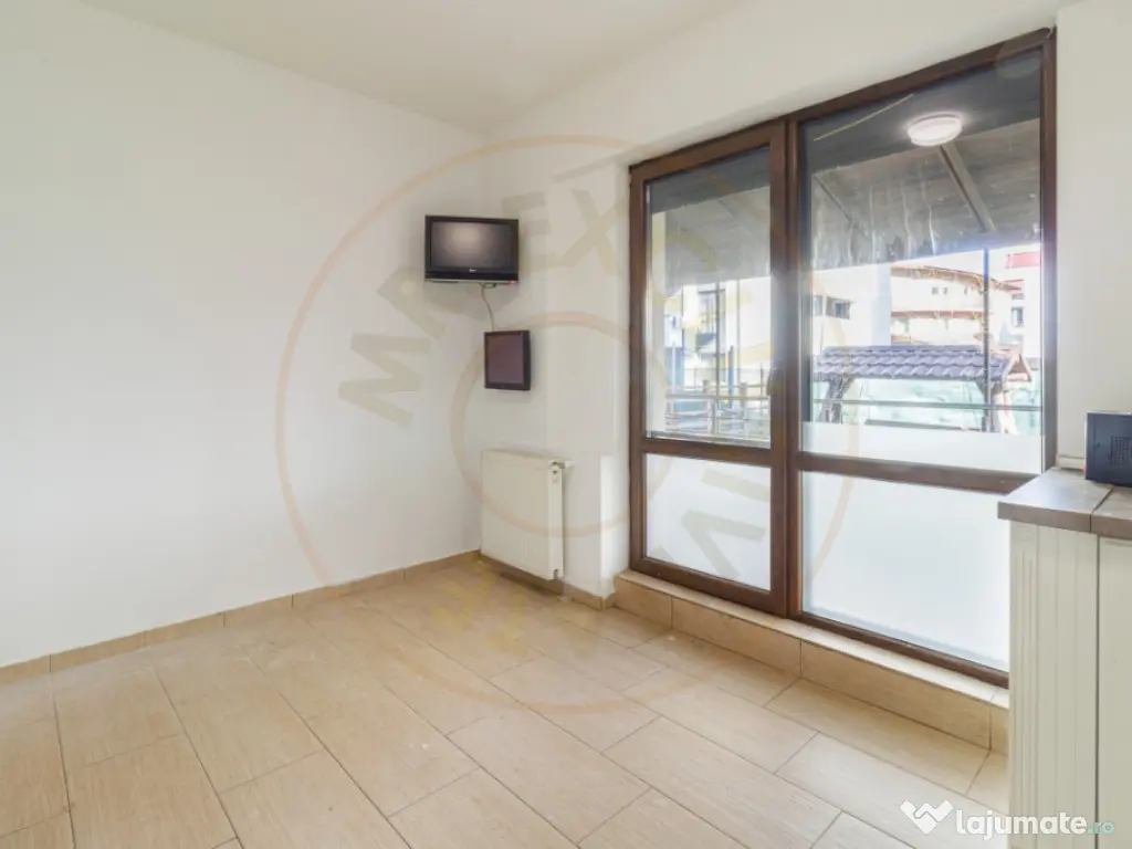 Apartament decomandat cu curte proprie de 170 mp