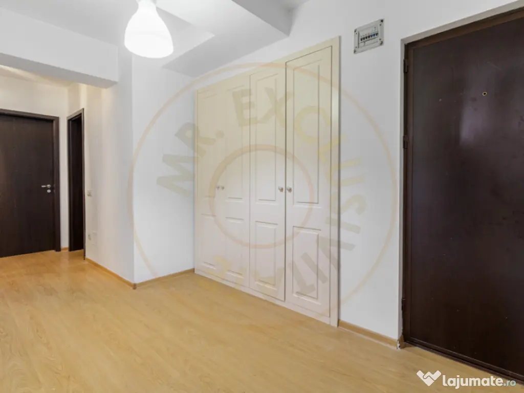 Apartament decomandat cu curte proprie de 170 mp