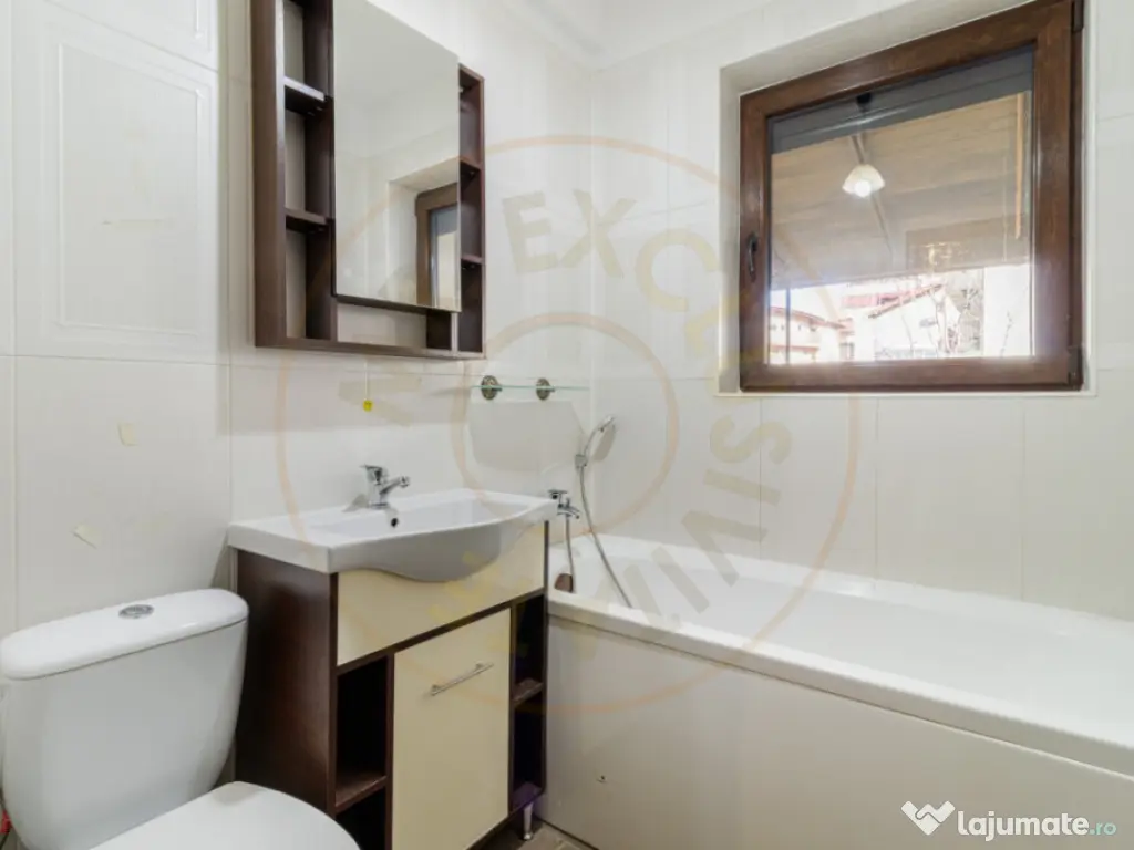 Apartament decomandat cu curte proprie de 170 mp