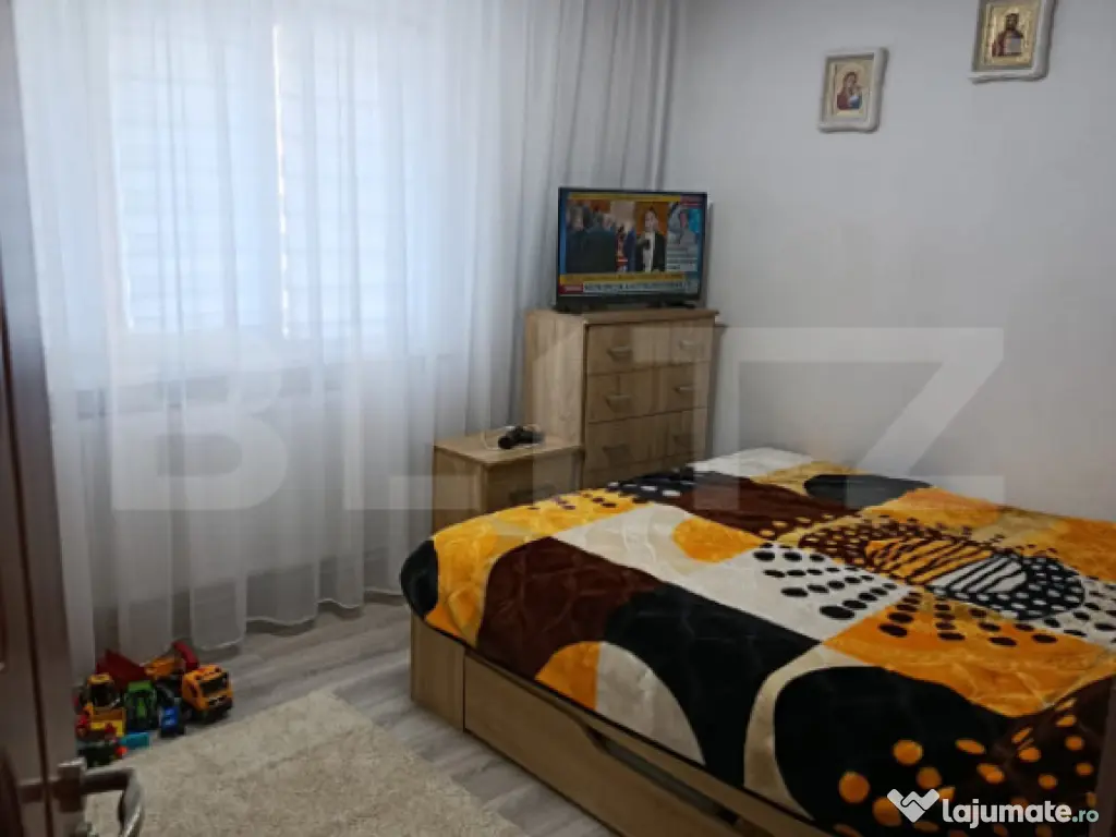 Apartament 3 camere, 67 mp, zona George Enescu 