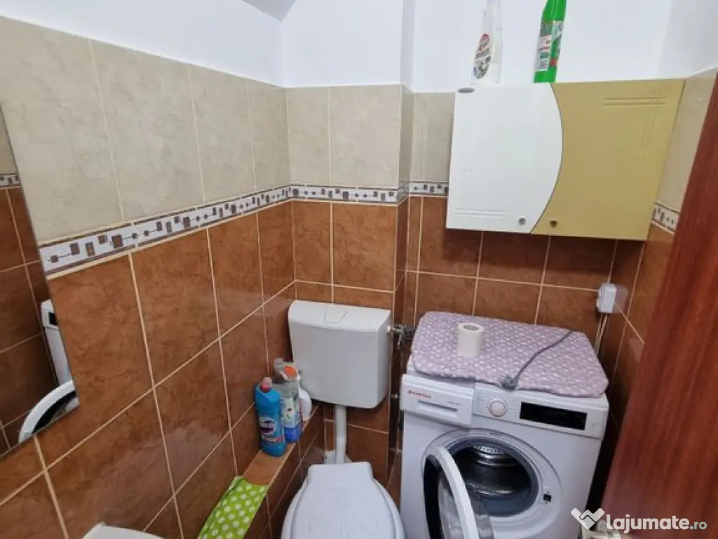 Inel 2 scoala 39-apartament 4 camere la cheie 