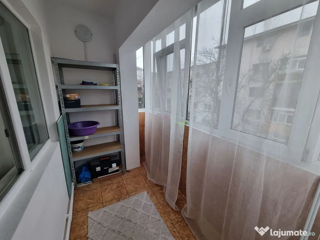 Inel 2 scoala 39-apartament 4 camere la cheie 